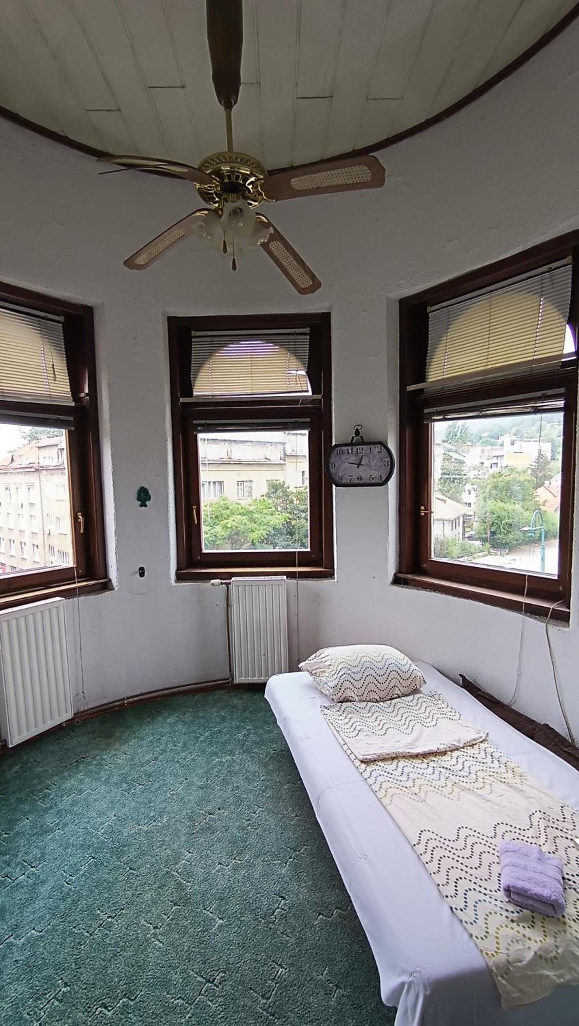 Maria'S Tower Apartment Сараево Екстериор снимка