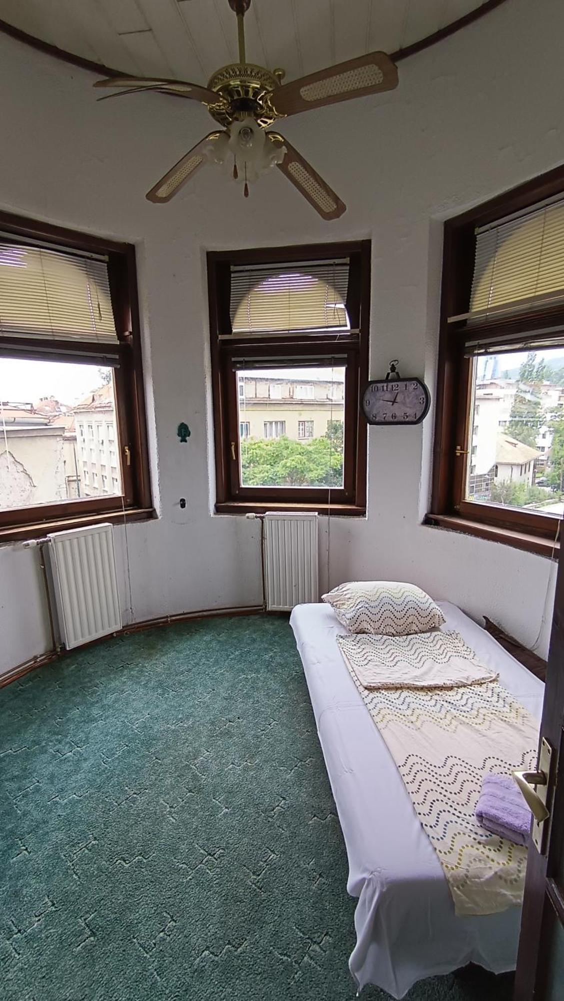 Maria'S Tower Apartment Сараево Екстериор снимка
