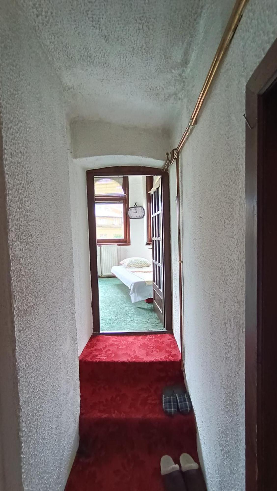 Maria'S Tower Apartment Сараево Екстериор снимка